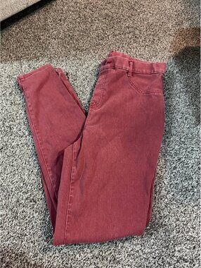 Time & Tru pants
